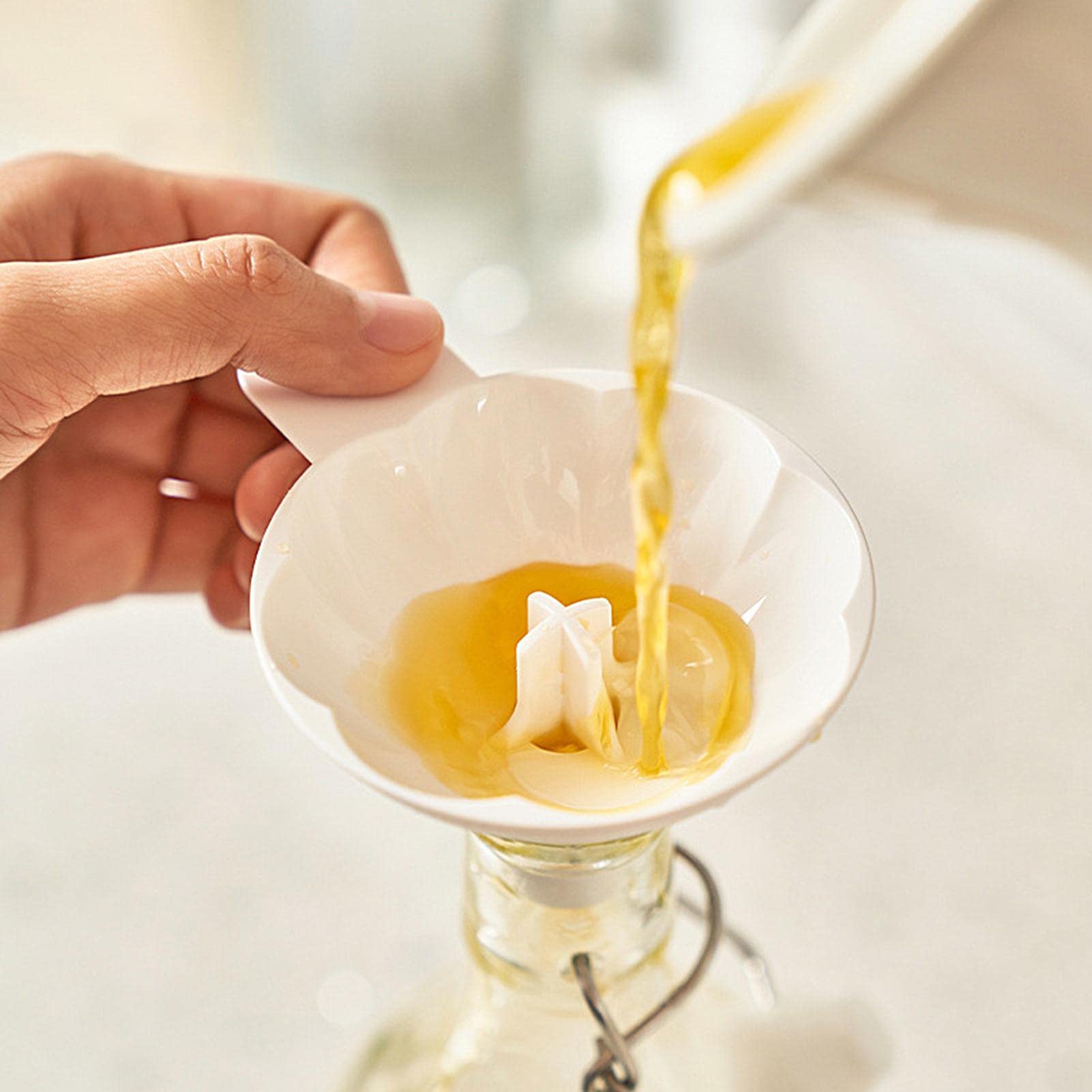 Amazon｜グレープフルーツ手動絞り器, ストレーナー付きハンド